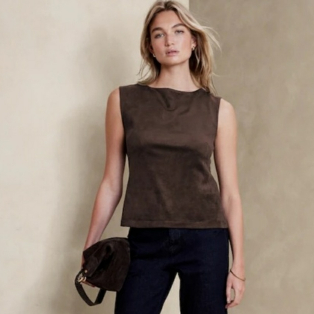 Banana Republic boat neck top / M